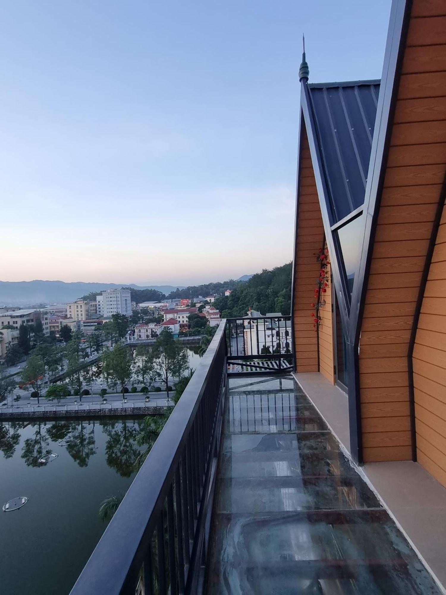 Homestay Muong Troi Diện Biên Phủ エクステリア 写真